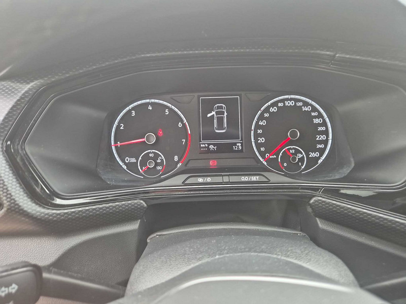 Foto Volkswagen T-CROSS 9