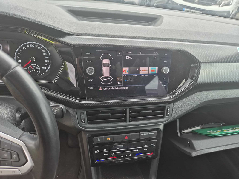 Foto Volkswagen T-CROSS 10