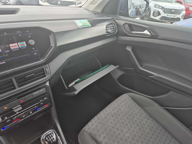 Foto Volkswagen T-CROSS 11