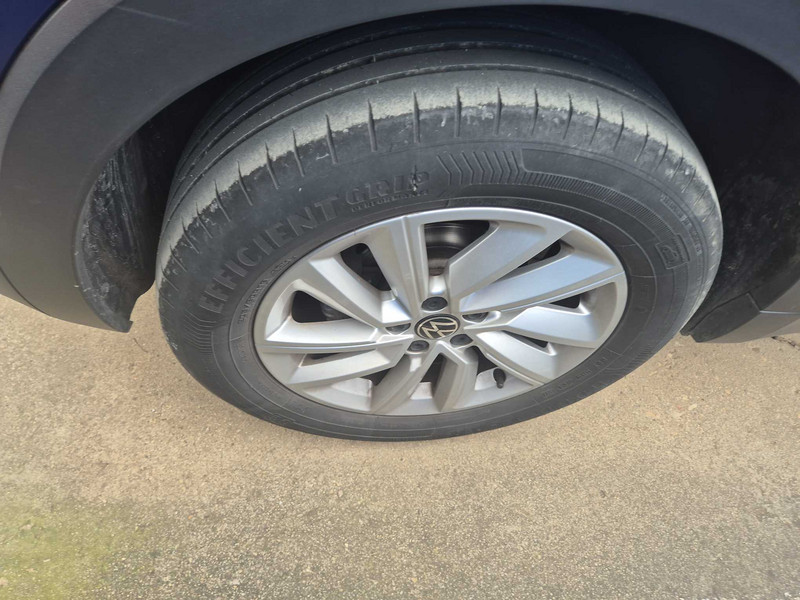 Foto Volkswagen T-CROSS 21