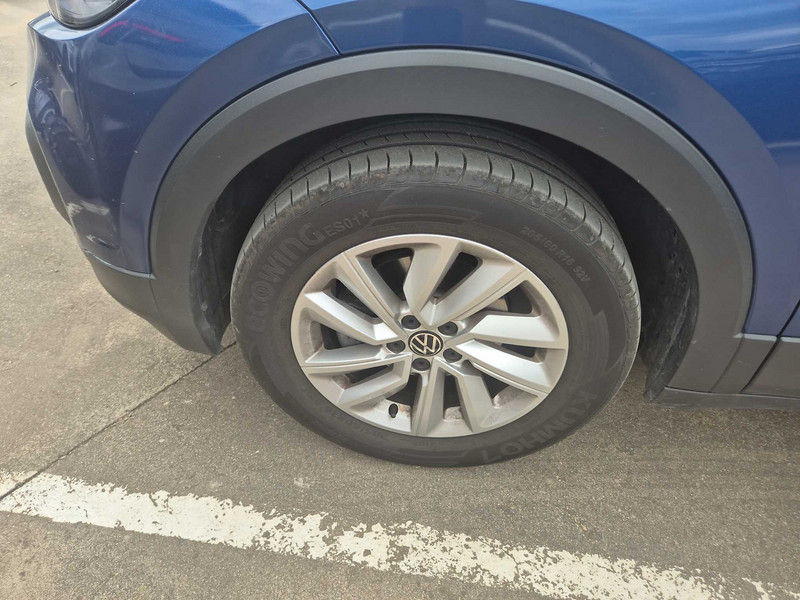 Foto Volkswagen T-CROSS 23