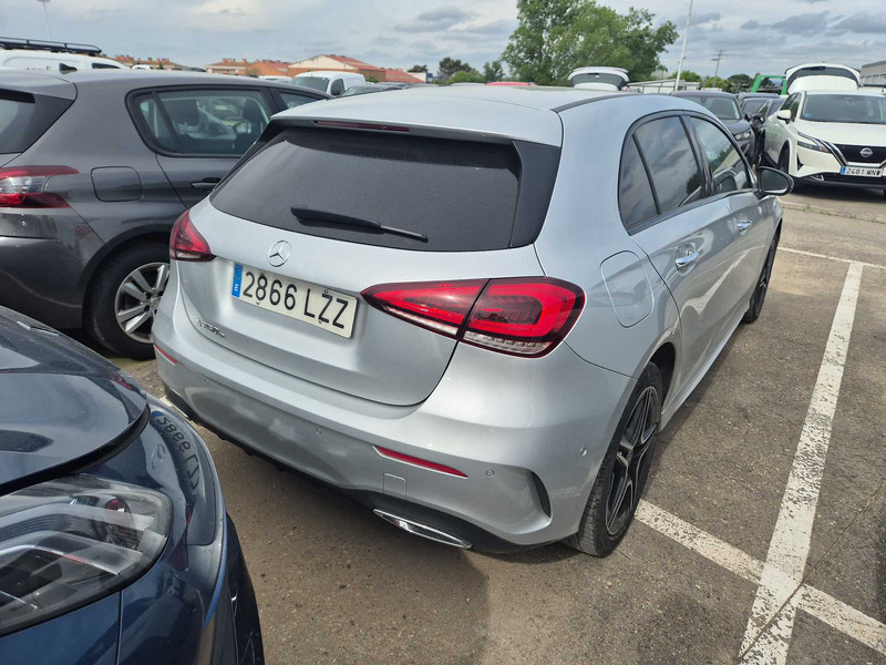 Foto Mercedes Benz A 250 e 8G-DCT 3