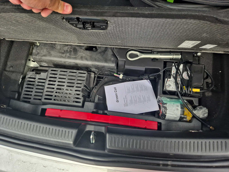 Foto Mercedes Benz A 250 e 8G-DCT 16