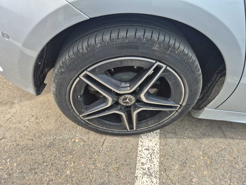 Foto Mercedes Benz A 250 e 8G-DCT 21