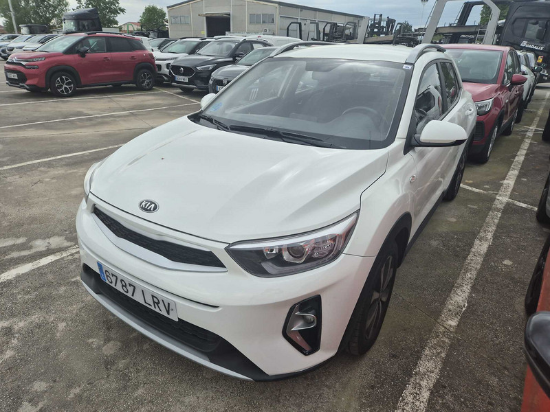 Kia Stonic 1.0 T-GDi MHEV iMT Concept 100
