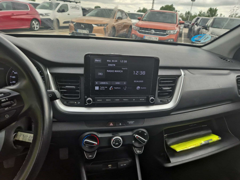 Foto Kia Stonic 10