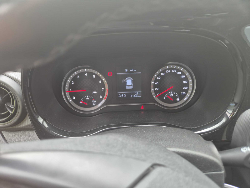 Foto Kia i10 8