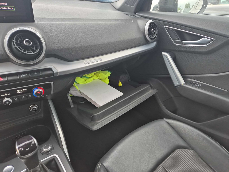 Foto Audi Q2 11