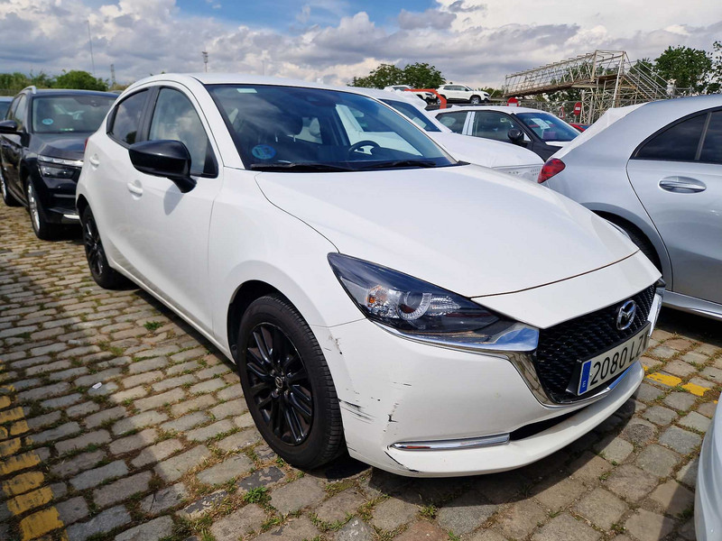 Foto Mazda Mazda2 1.5 e-Skyactiv-g Homura pantalla 8´´ 66kW 4