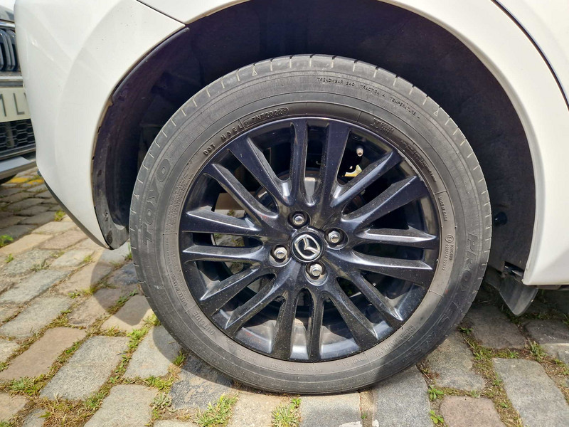 Foto Mazda Mazda2 1.5 e-Skyactiv-g Homura pantalla 8´´ 66kW 23