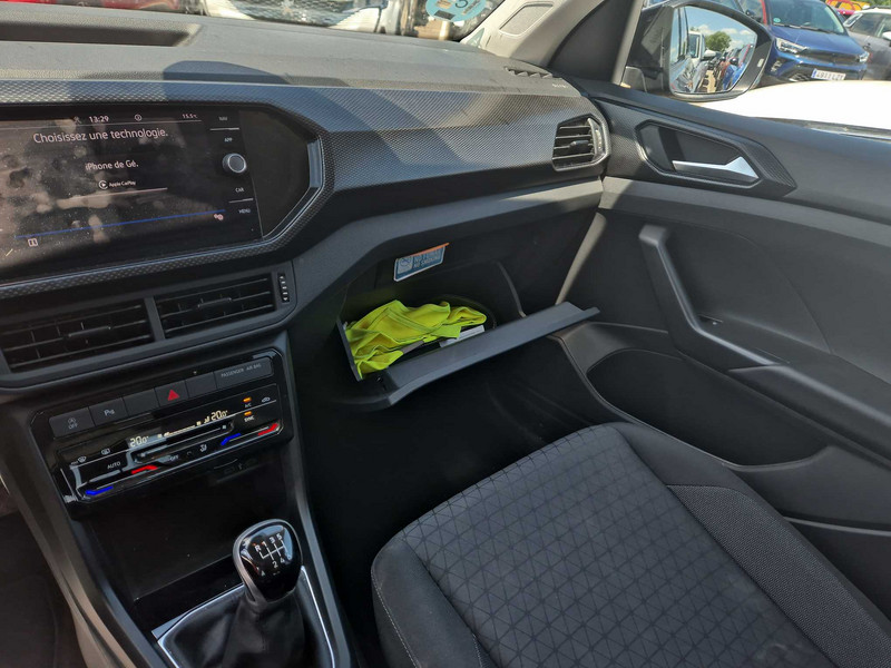 Foto Volkswagen T-CROSS 10