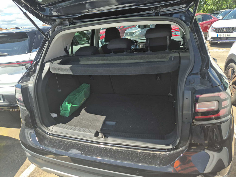 Foto Volkswagen T-CROSS 15