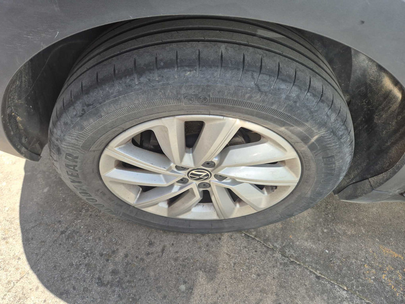 Foto Volkswagen T-CROSS 21