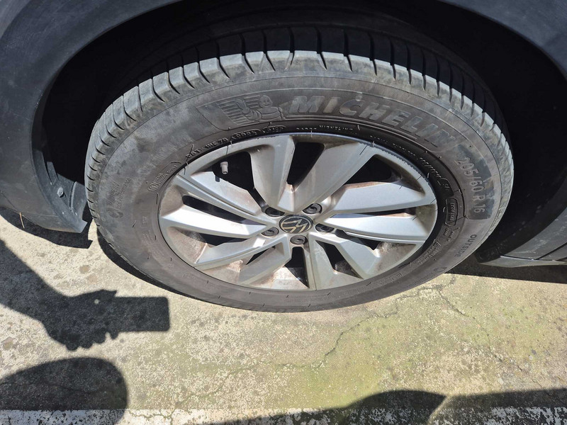 Foto Volkswagen T-CROSS 23