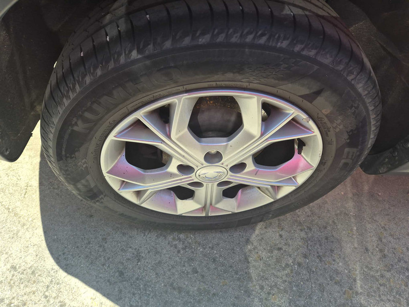 Foto SsangYong TIVOLI 24