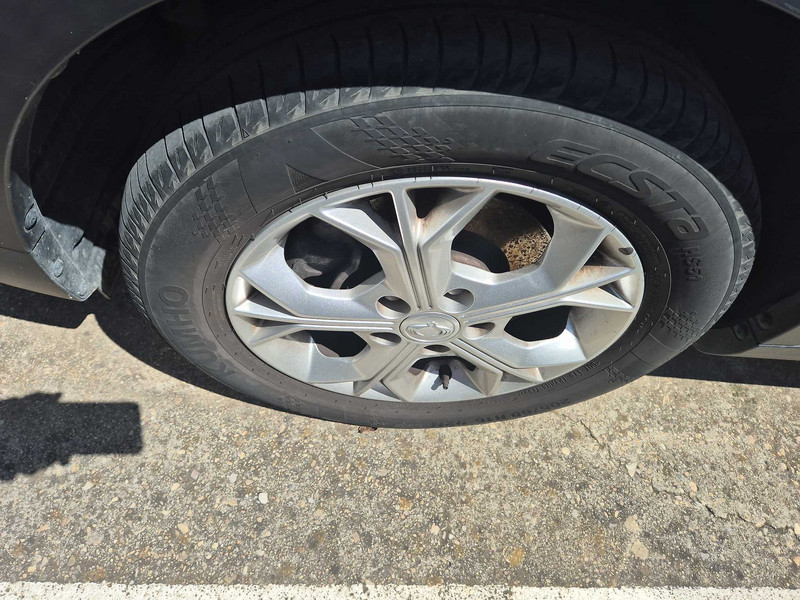 Foto SsangYong TIVOLI 26