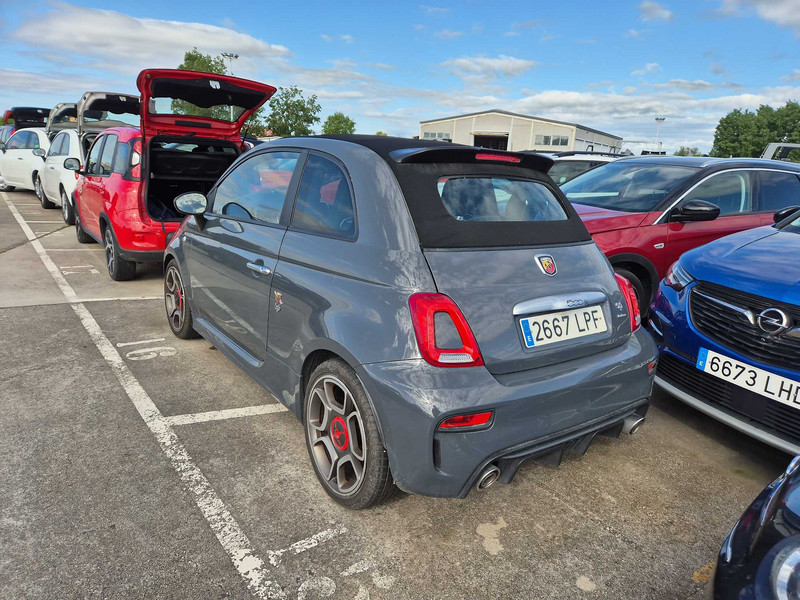 Foto Abarth 500 Spiaggina '58 Abarth 595C 1.4T-Jet Turismo Aut. 121kW 2