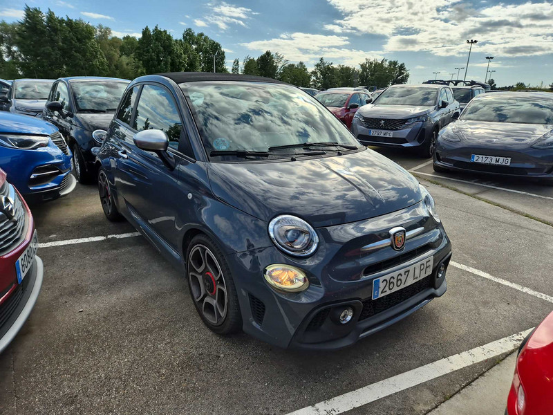 Foto Abarth 500 Spiaggina '58 Abarth 595C 1.4T-Jet Turismo Aut. 121kW 4