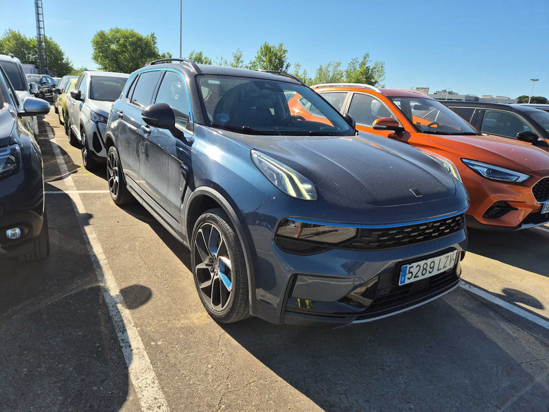 Foto LYNK & CO 01 4