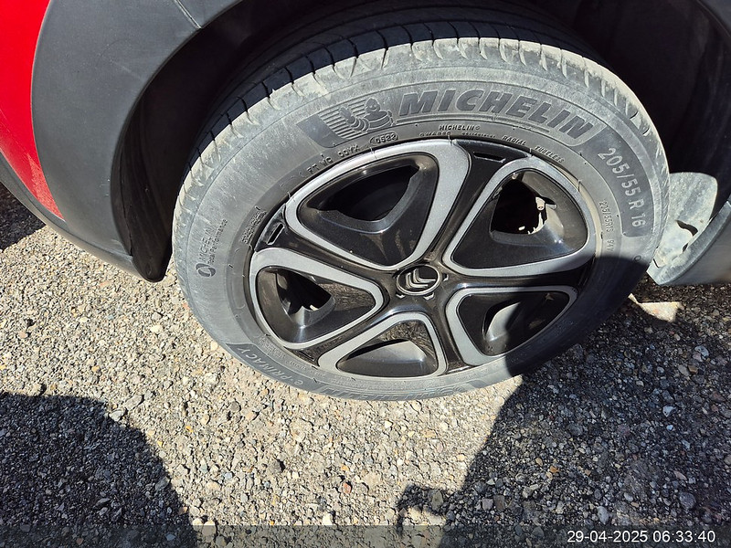 Foto Citroën C3 Aircross SUV C3 1.2 PureTech S&S Feel Pack 83 21