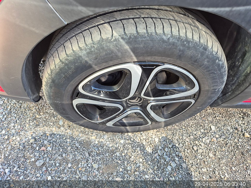 Foto Citroën C3 Aircross SUV C3 1.2 PureTech S&S Feel Pack 83 23