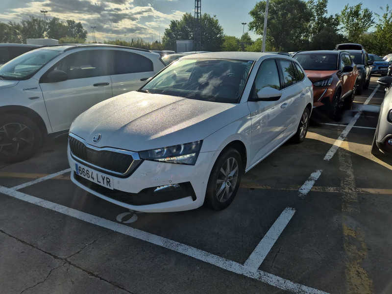 Foto Skoda Scala 2