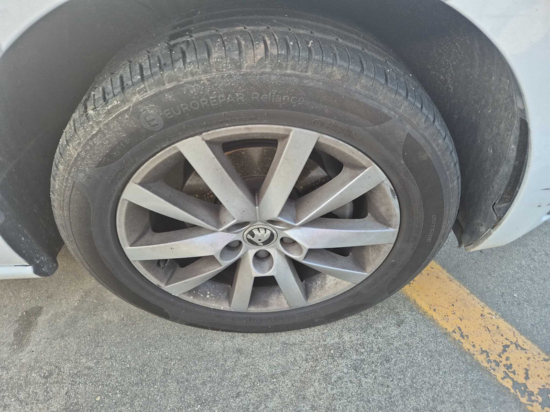Foto Skoda Scala 25