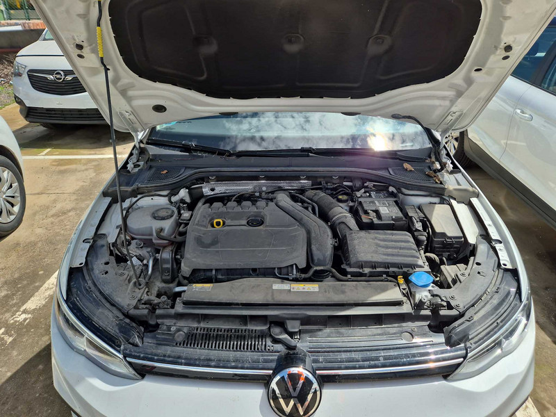 Foto Volkswagen Golf 8