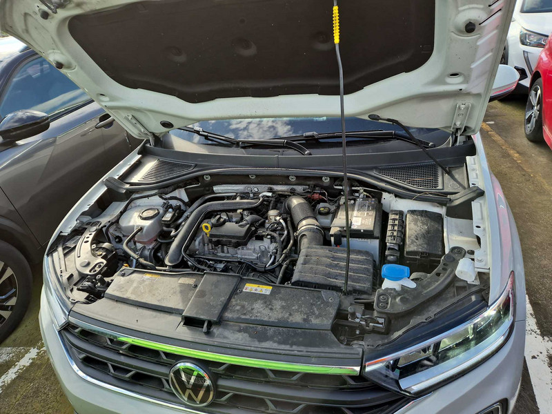 Foto Volkswagen T-Roc 9