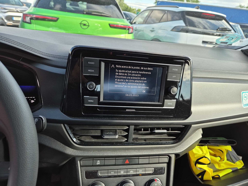 Foto Volkswagen T-Roc 11
