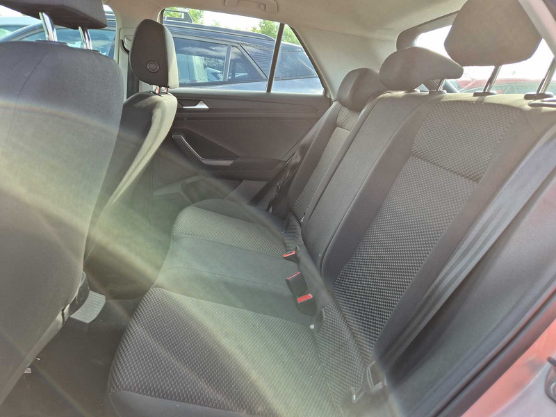 Foto Volkswagen T-Roc 14