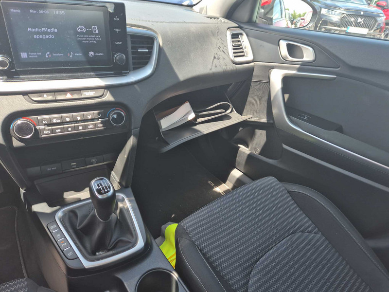 Foto Kia Cee'd Ceed 1.6 MHEV iMT Eco-Dynamics Drive 136 9