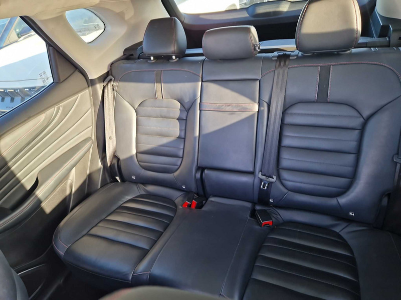 Foto MG HS e 1.5 T-GDI Luxury 14