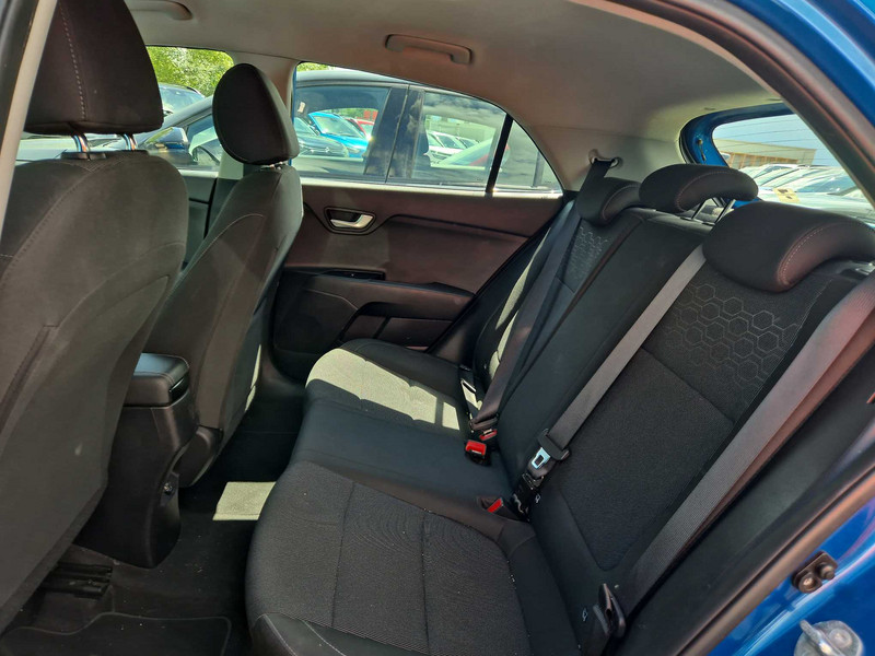Foto Kia RIO 11