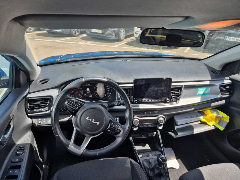 Foto Kia RIO 12
