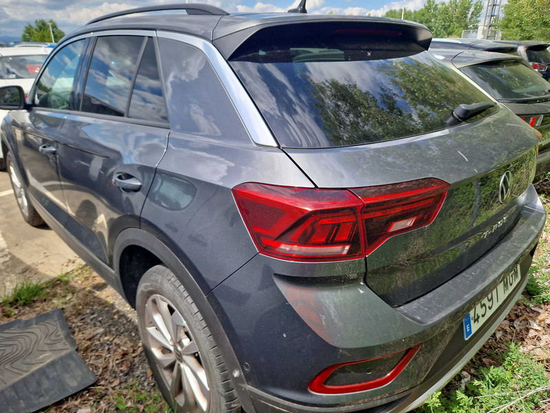Foto Volkswagen T-Roc 4