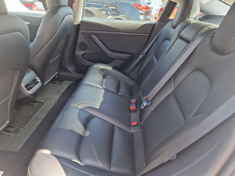 Foto Tesla Model 3 11