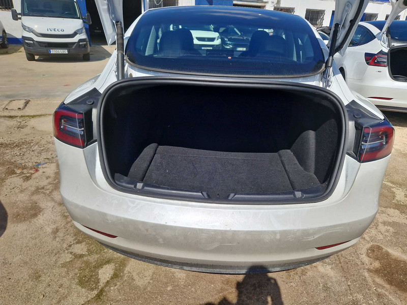 Foto Tesla Model 3 13