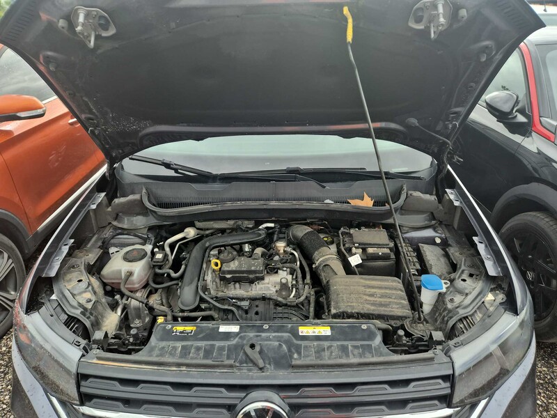 Foto Volkswagen T-CROSS 8