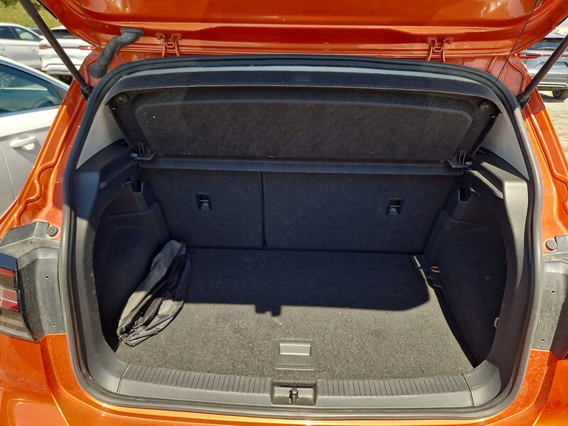 Foto Volkswagen T-CROSS 14