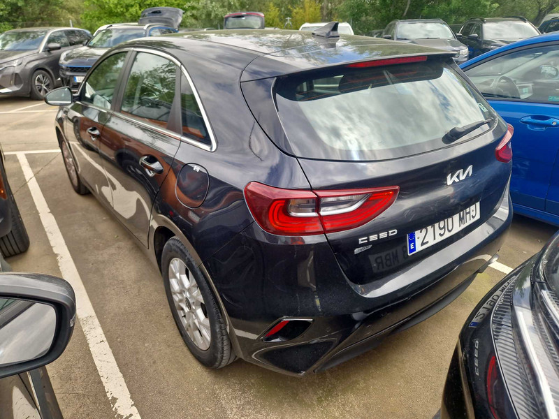 Foto Kia Cee'd Ceed 1.6 MHEV iMT Eco-Dynamics Drive 136 2