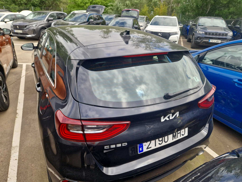 Foto Kia Cee'd Ceed 1.6 MHEV iMT Eco-Dynamics Drive 136 15