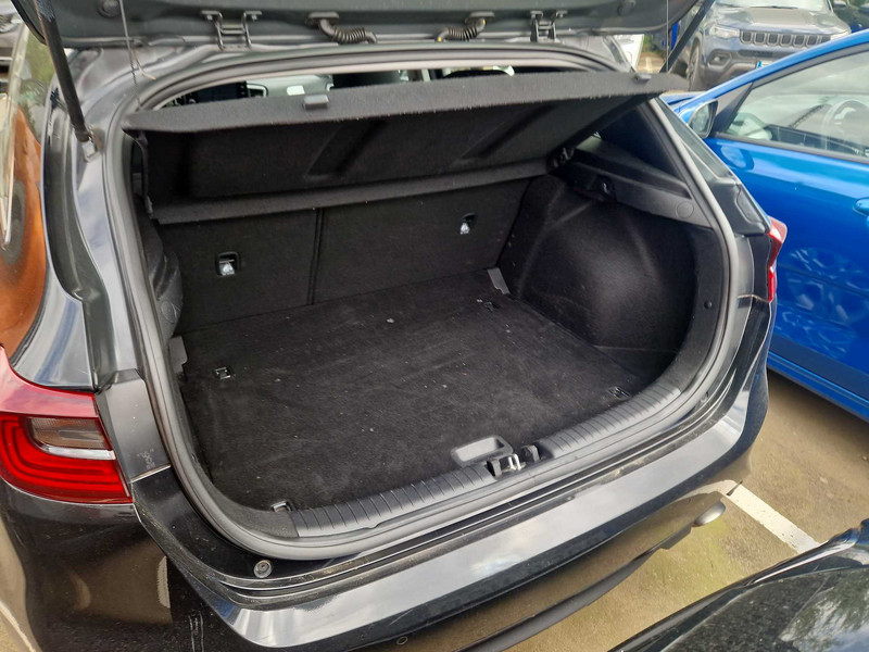 Foto Kia Cee'd Ceed 1.6 MHEV iMT Eco-Dynamics Drive 136 16