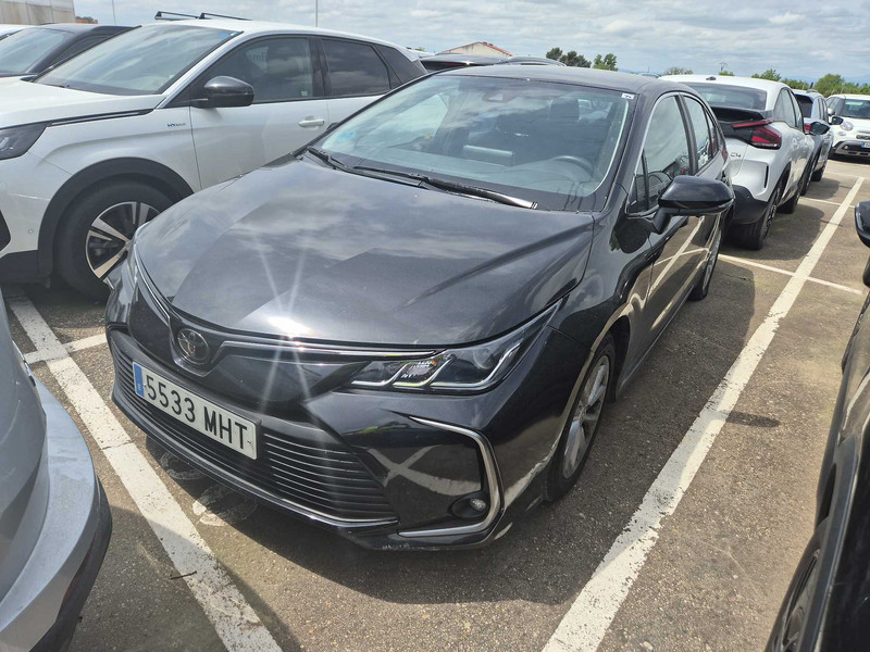 Toyota Corolla Sedán 125H Active Tech