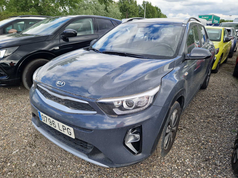 Kia Stonic 1.0 T-GDi MHEV iMT Concept 100