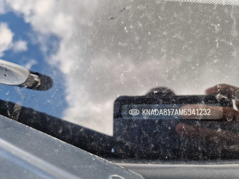 Foto Kia Stonic 8