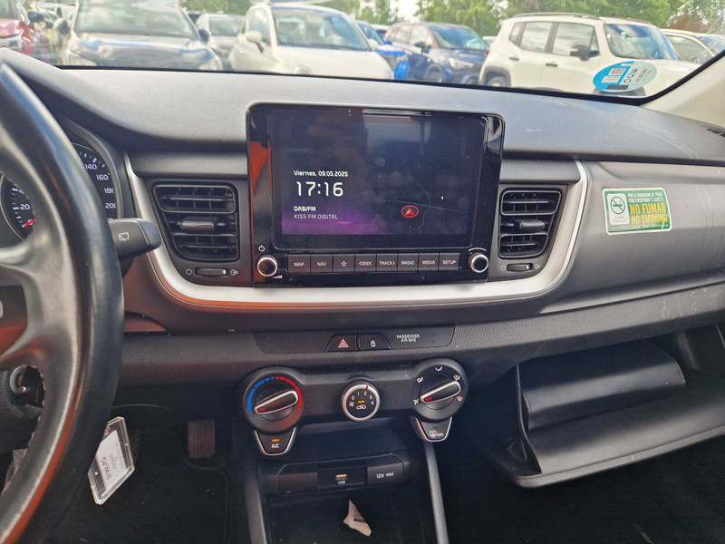 Foto Kia Stonic 10