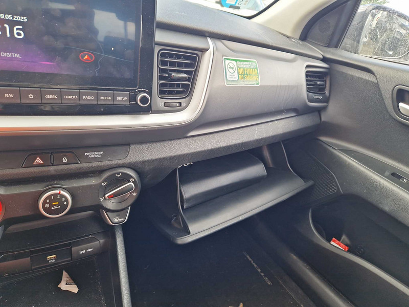 Foto Kia Stonic 11