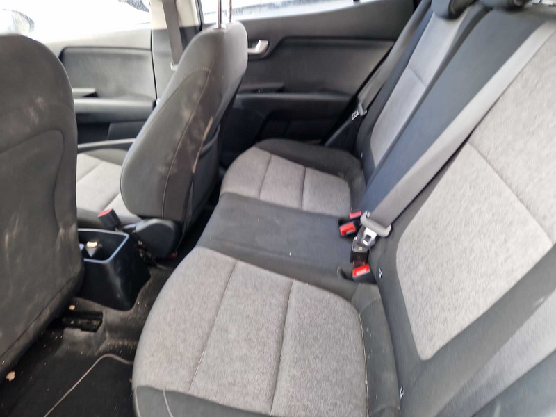 Foto Kia Stonic 13