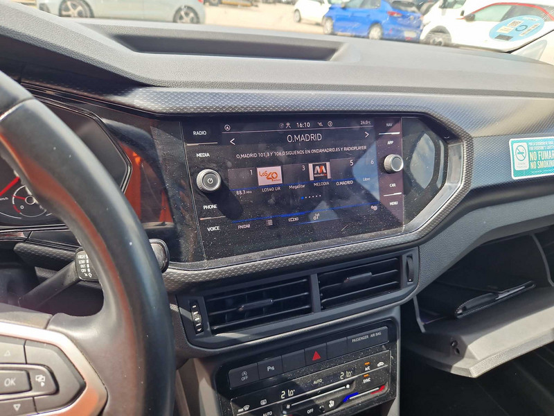 Foto Volkswagen T-CROSS 10